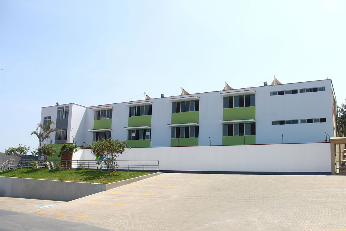 Innova Schools Sede Villa el Salvador Lima