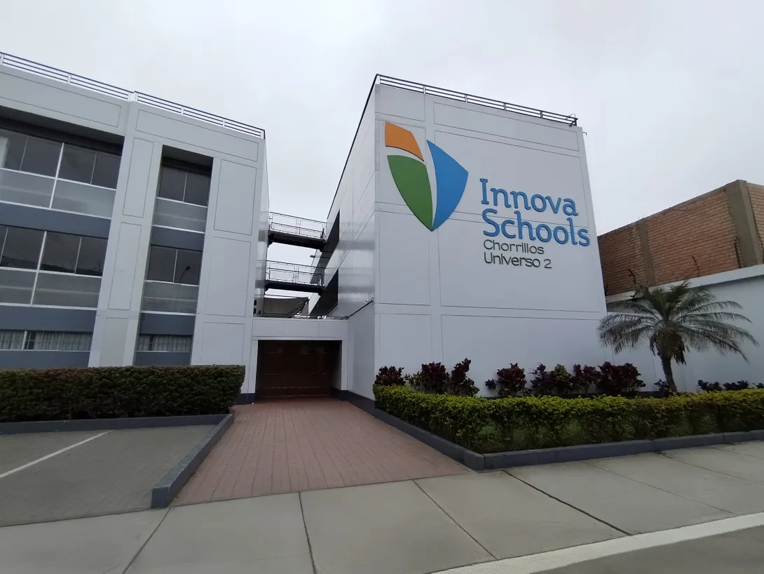 Colegio en Chorrillos – Universo 2