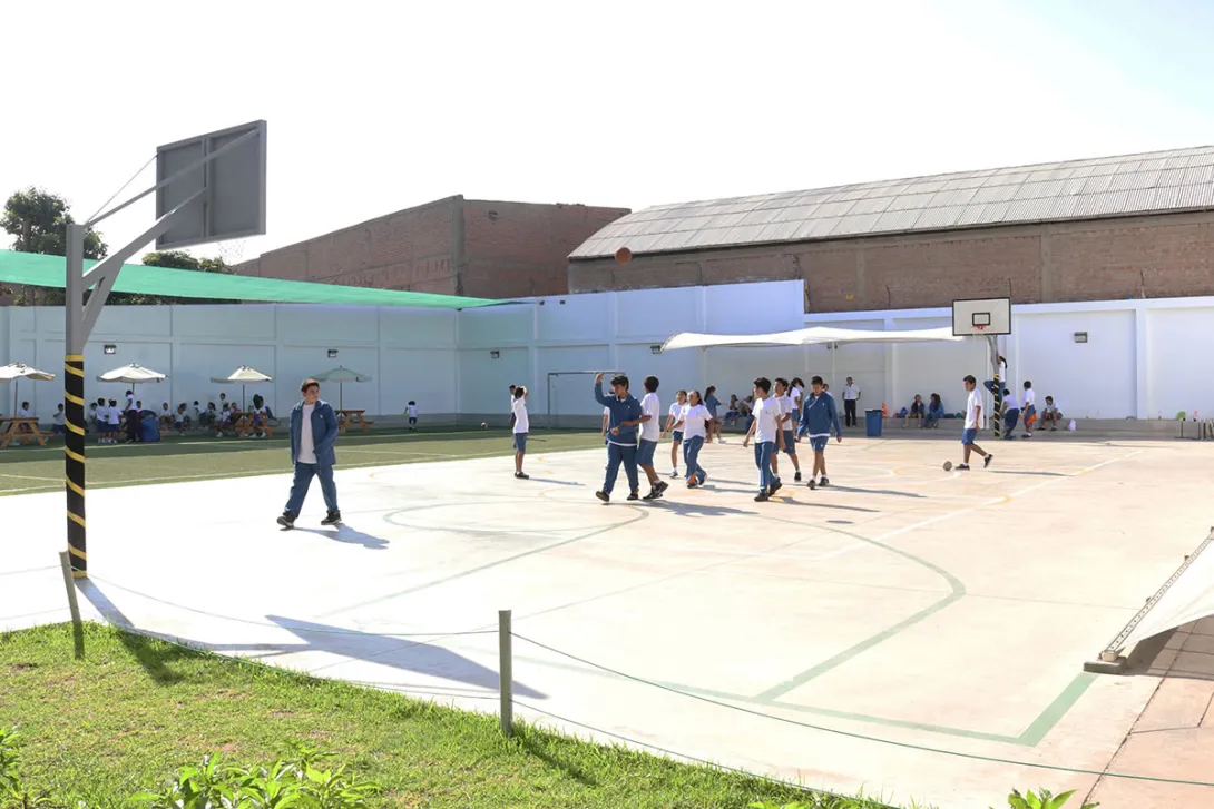 Colegio en Chorrillos – Universo 2