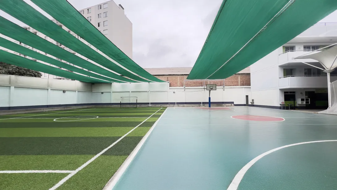 Colegio en Chorrillos – Universo 2