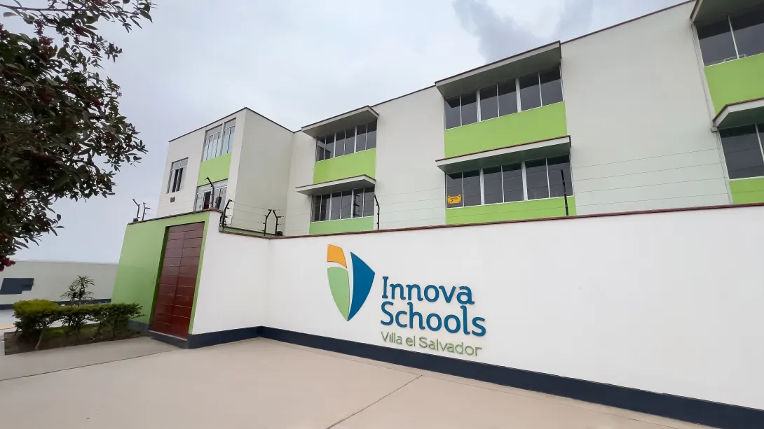 Colegio en Villa El Salvador - VES Laderas de Villa